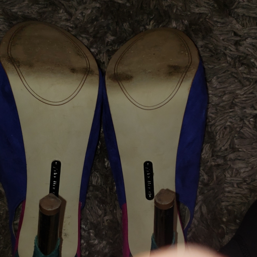 Heels - Picture 6 of 8